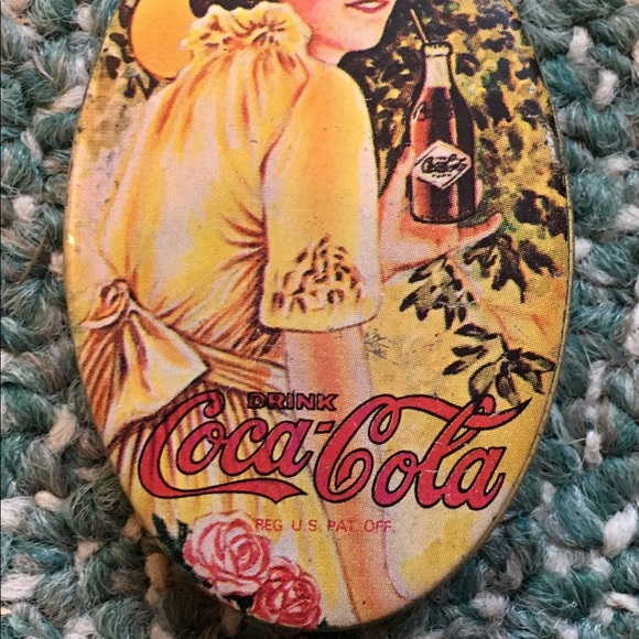 Vtg coke coca-cola tin storage trinket box - Picture 2 of 3